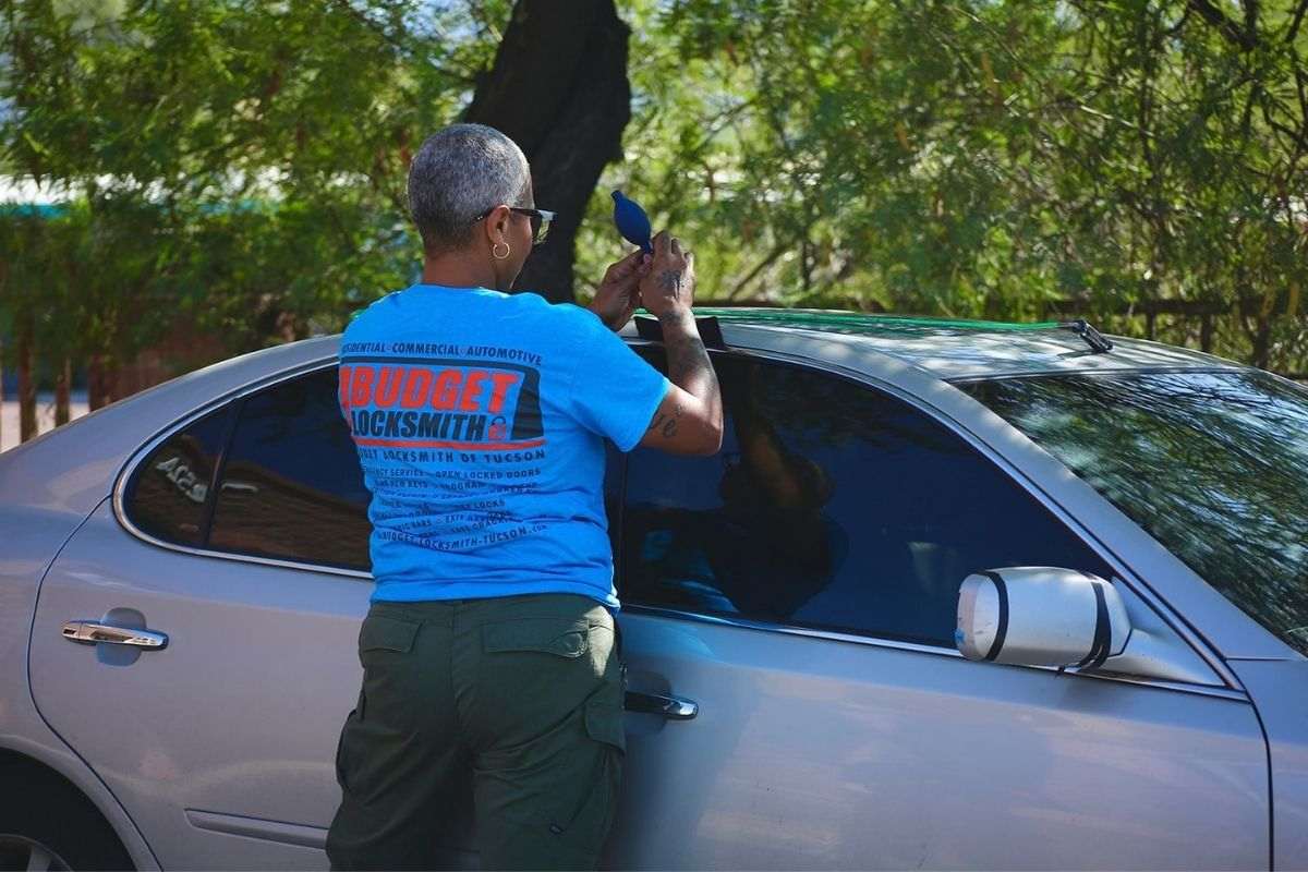 Mobile locksmith handling an emergency lockout in Tucson, AZ
