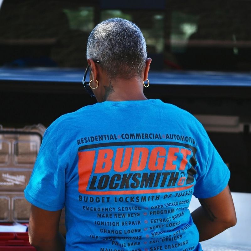 Budget Locksmith of Tucson technician answering customer questions in Tucson, AZ